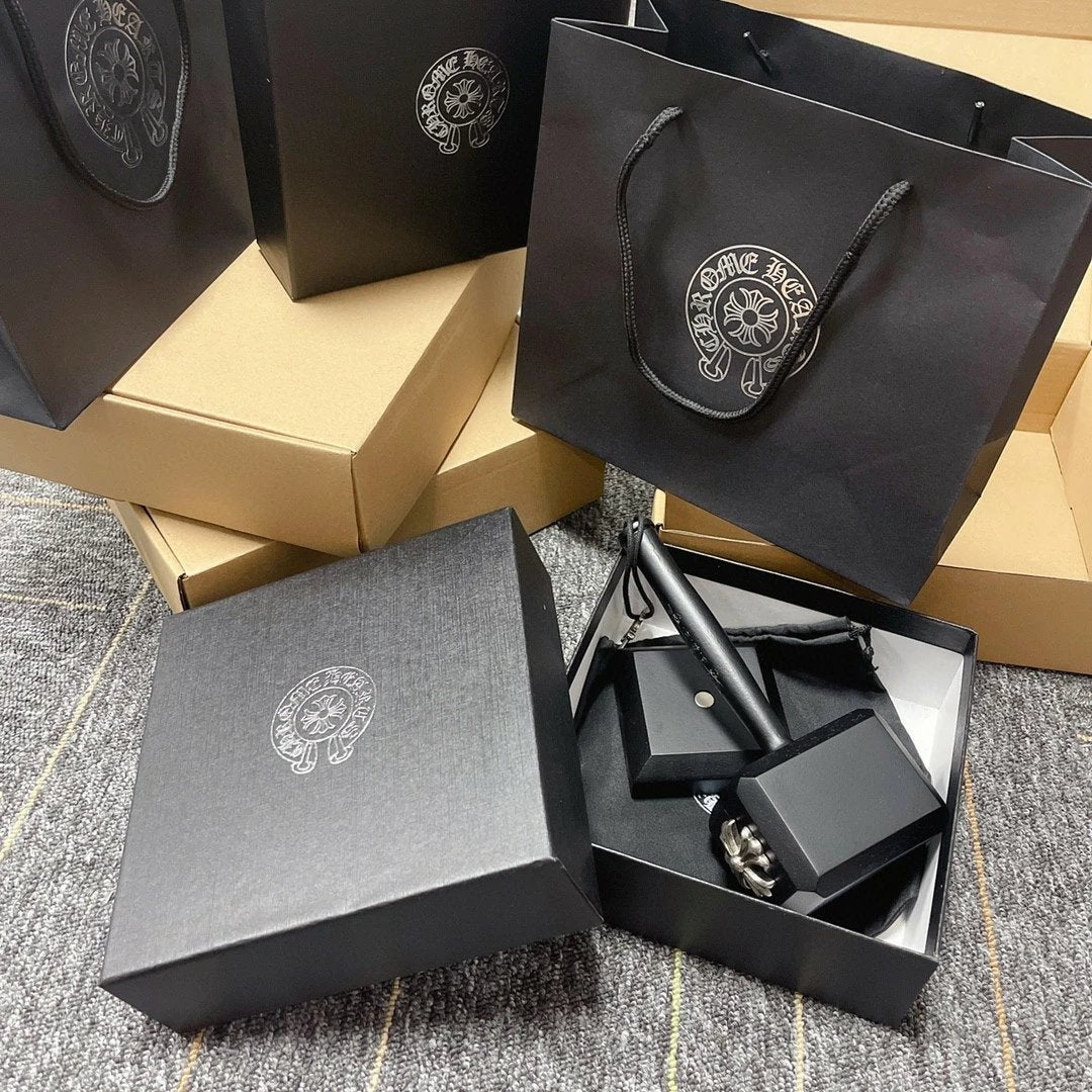 Adorno chrome Hearts