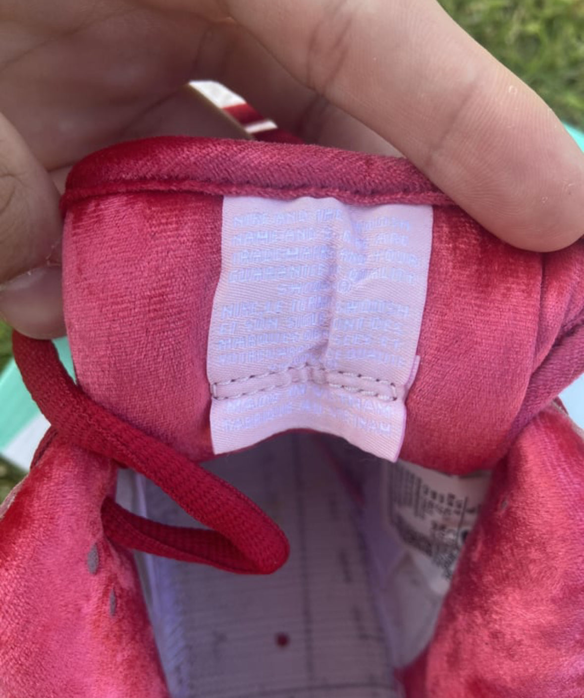 SB DUNK STRANGE LOVE